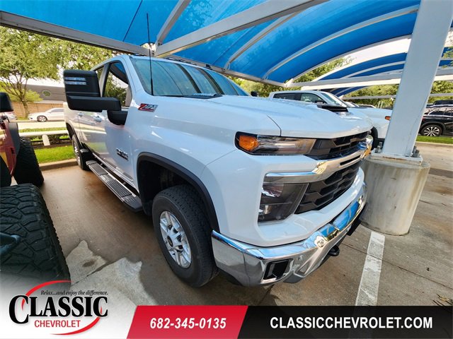 Used 2025 Chevrolet Silverado 2500 LT w/ Texas Edition AWD/4WD image 1