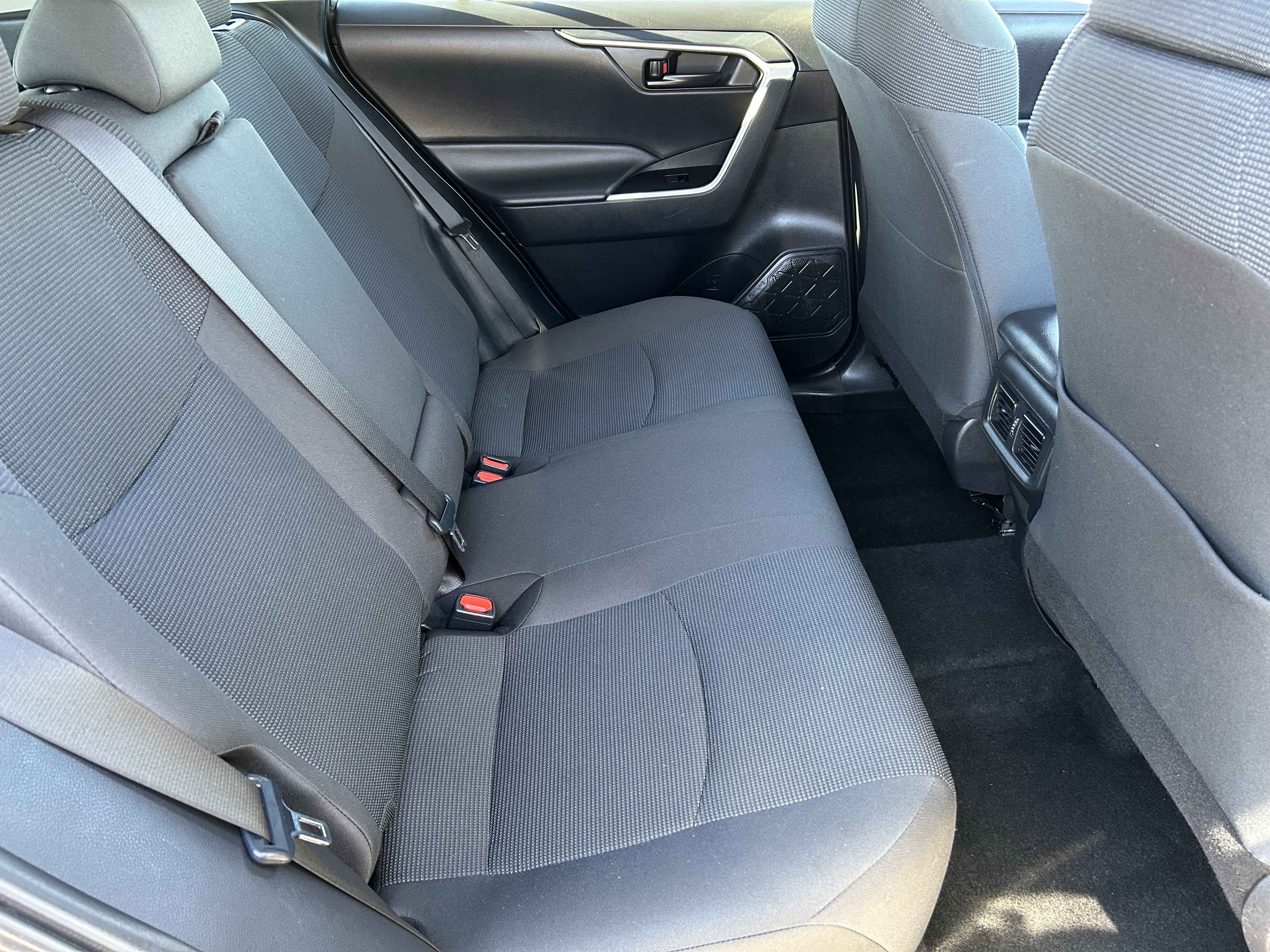 Used 2024 Toyota RAV4 LE image 12