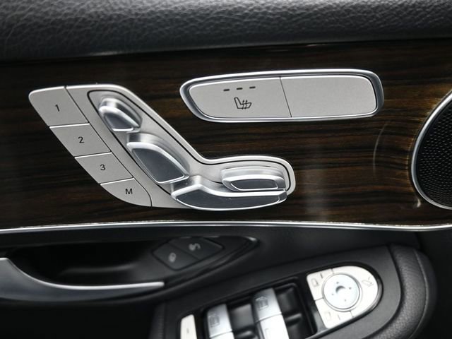 Used 2022 Mercedes-Benz GLC 300 image 13