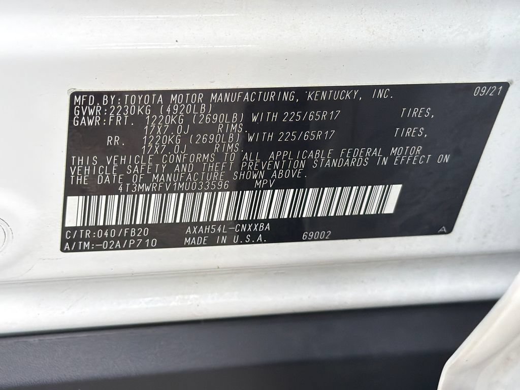 Used 2021 Toyota RAV4 LE AWD/4WD image 33