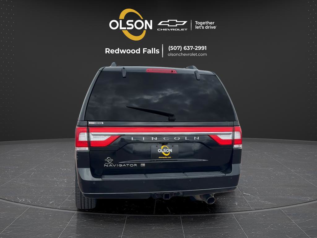 Used 2015 Lincoln Navigator L 4WD w/ Equipment Group 101A Reserve image 4