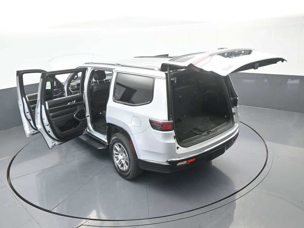Used 2022 Jeep Wagoneer Series I RWD image 75