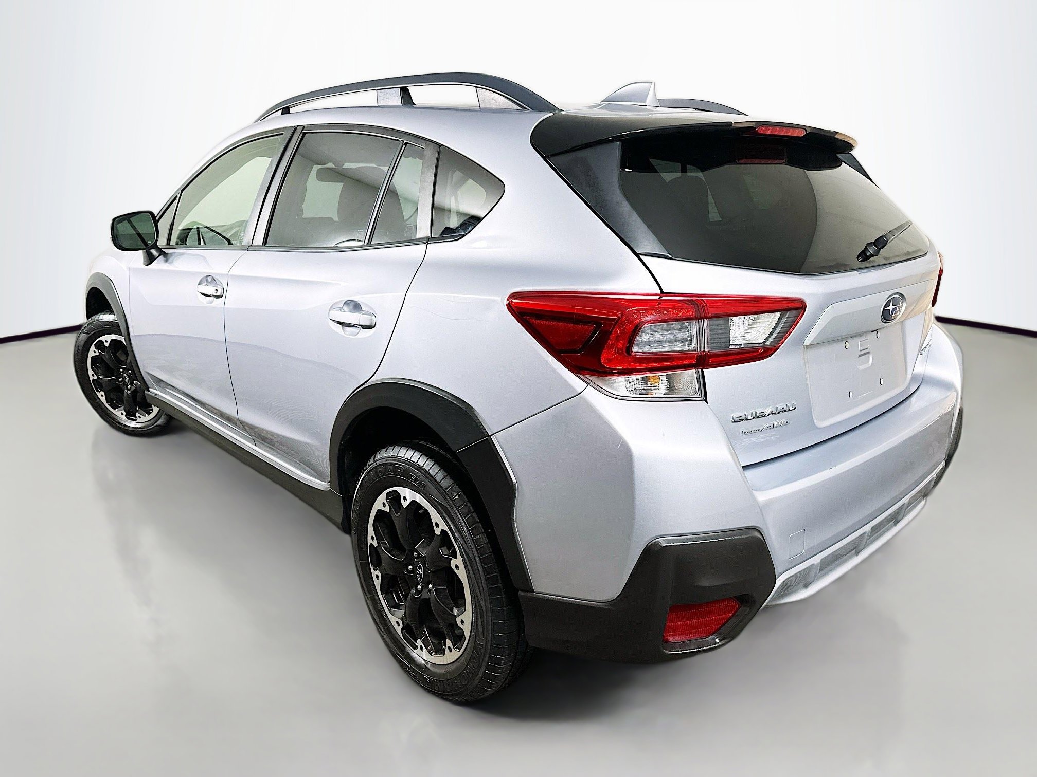 Used 2021 Subaru Crosstrek 2.0i Premium image 5
