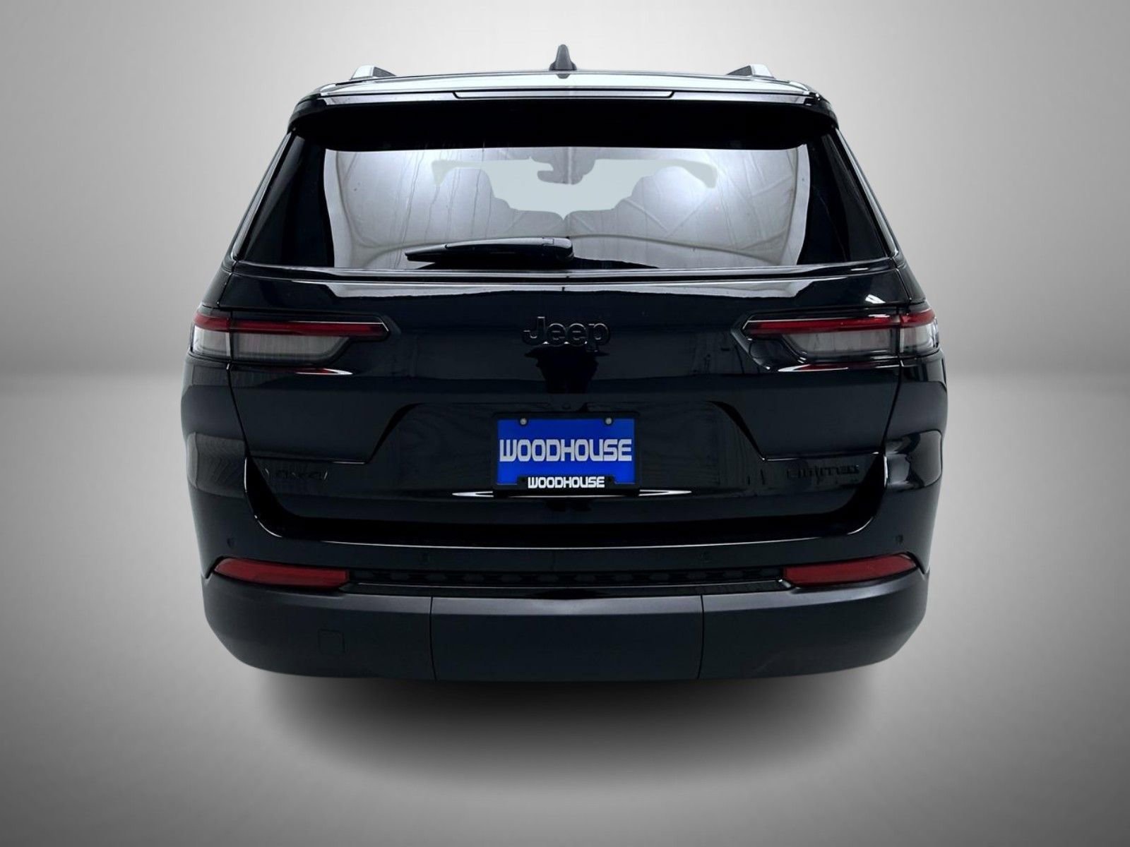 New 2025 Jeep Grand Cherokee L Limited w/ Black Appearance Package image 6