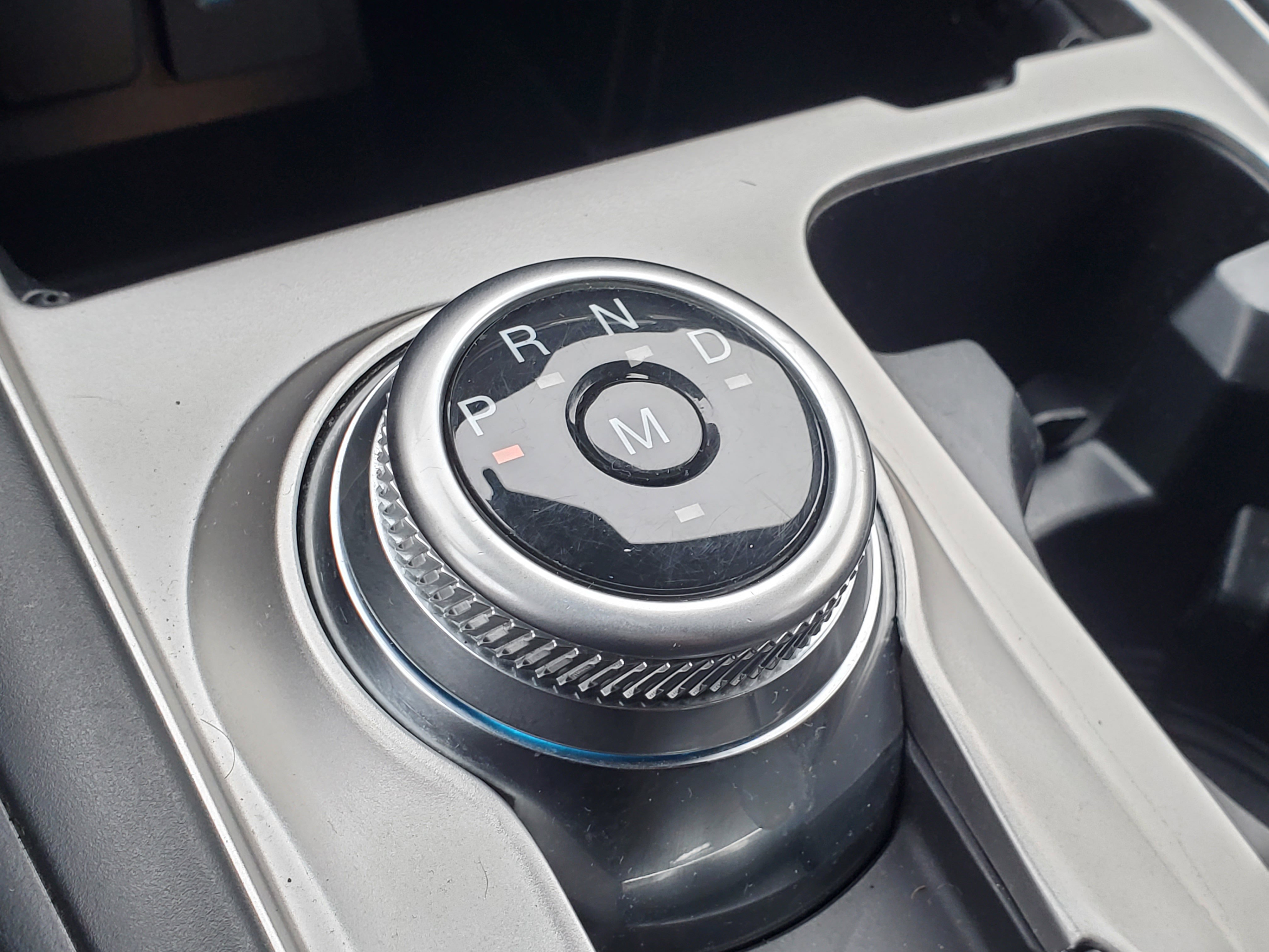 Used 2020 Ford Explorer XLT w/ Comfort Package image 26