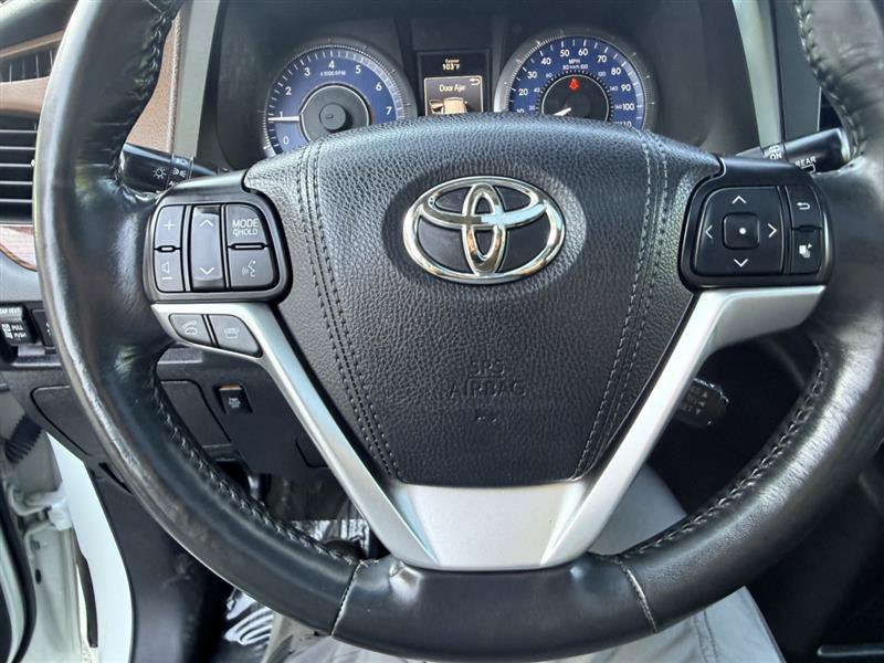 Used 2015 Toyota Sienna Limited Premium FWD image 31