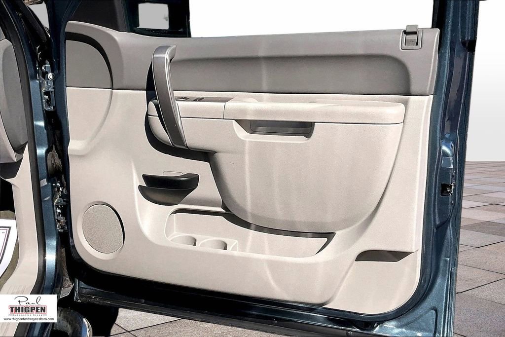 Used 2011 GMC Sierra 2500 SLE w/ SLE Preferred Package image 24