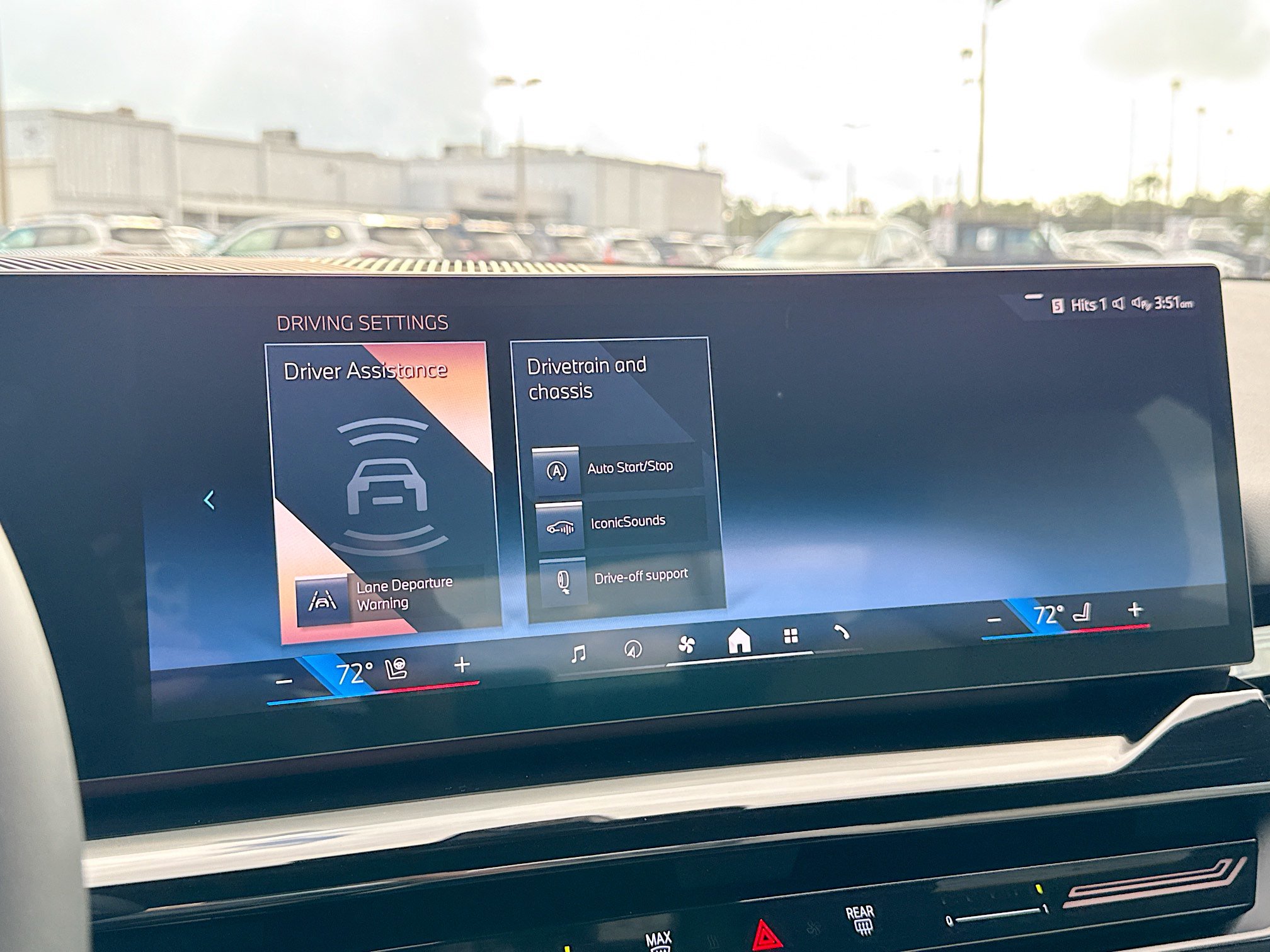 New 2026 BMW 530i w/ Convenience Package image 31