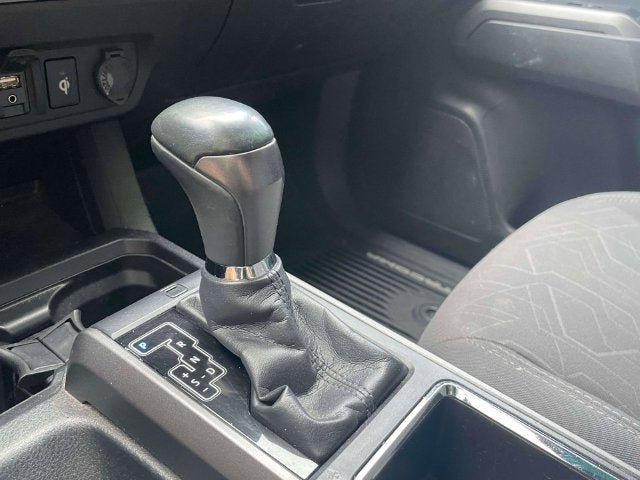 Used 2019 Toyota Tacoma TRD Sport AWD/4WD image 32
