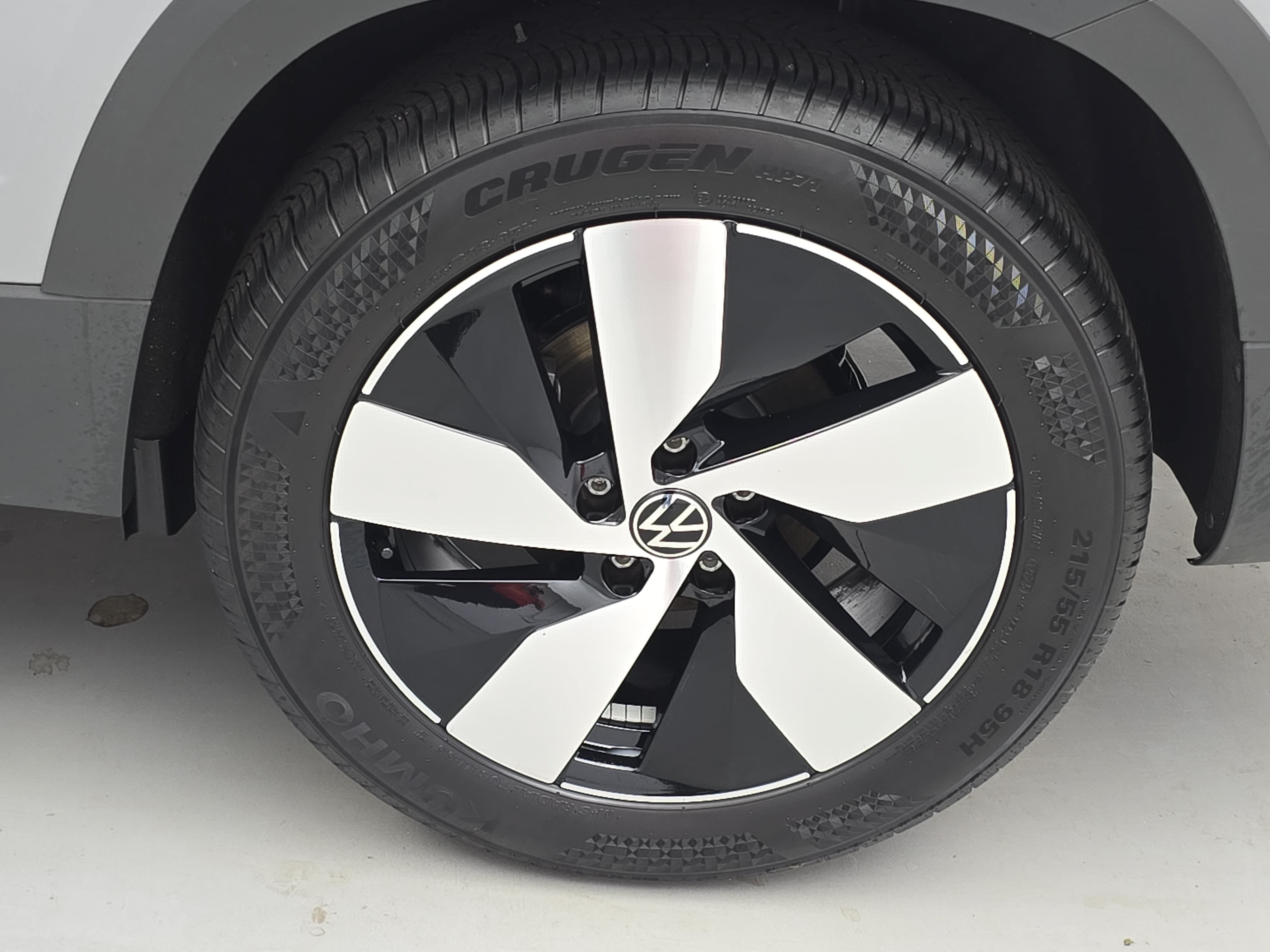 Used 2025 Volkswagen Taos S AWD/4WD image 32