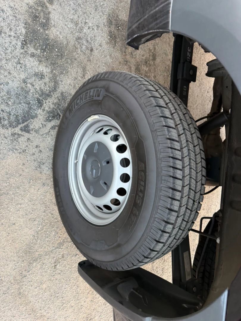 Used 2022 Mercedes-Benz Sprinter 2500 image 27