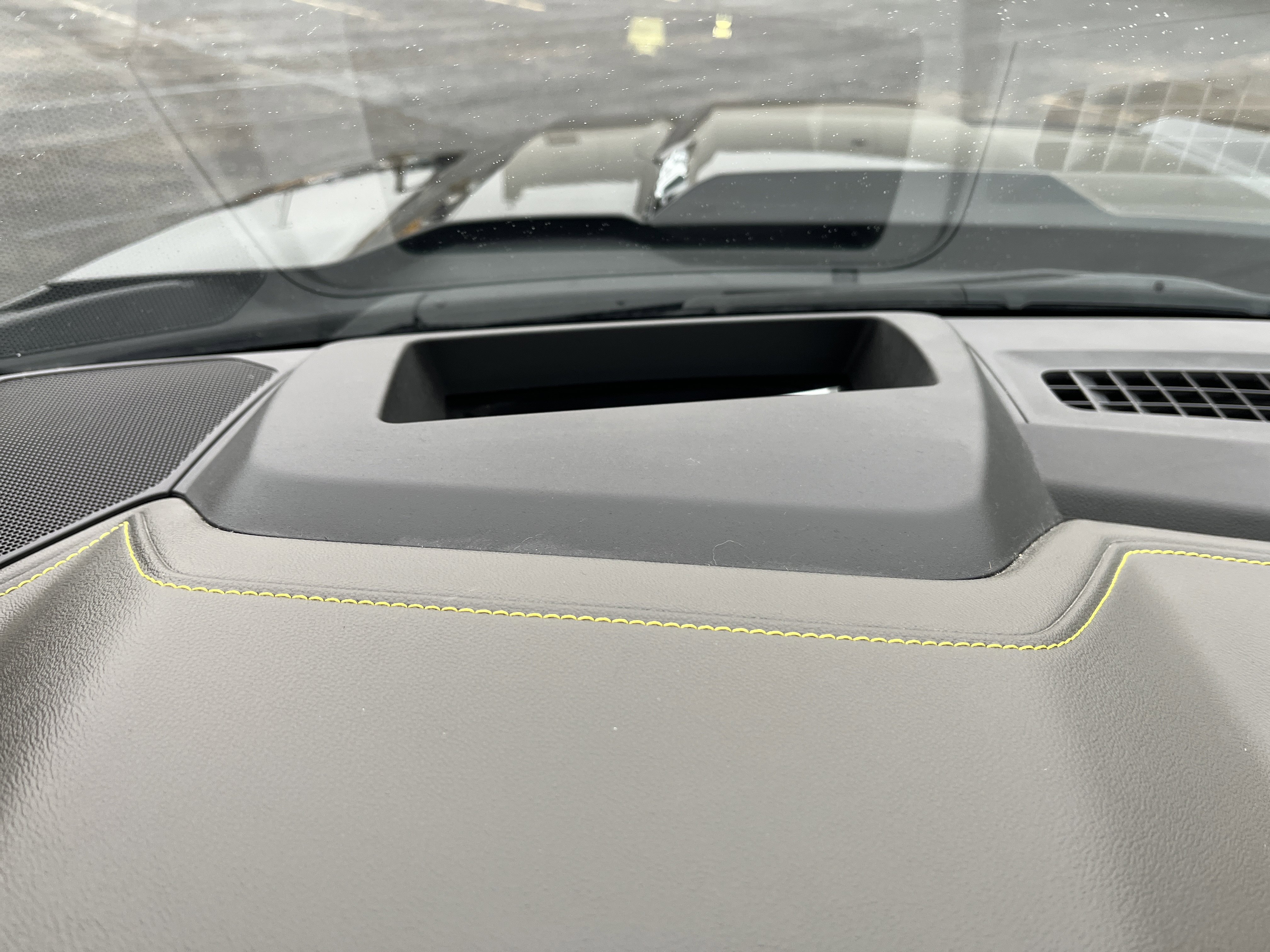 Used 2024 Chevrolet Silverado 1500 ZR2 w/ Technology Package image 24