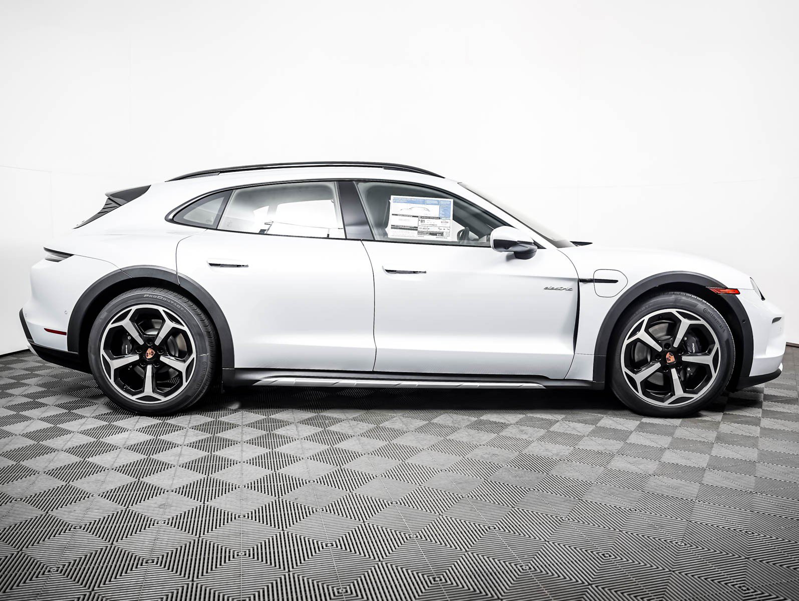 New 2026 Porsche Taycan 4 Cross Turismo AWD/4WD image 9