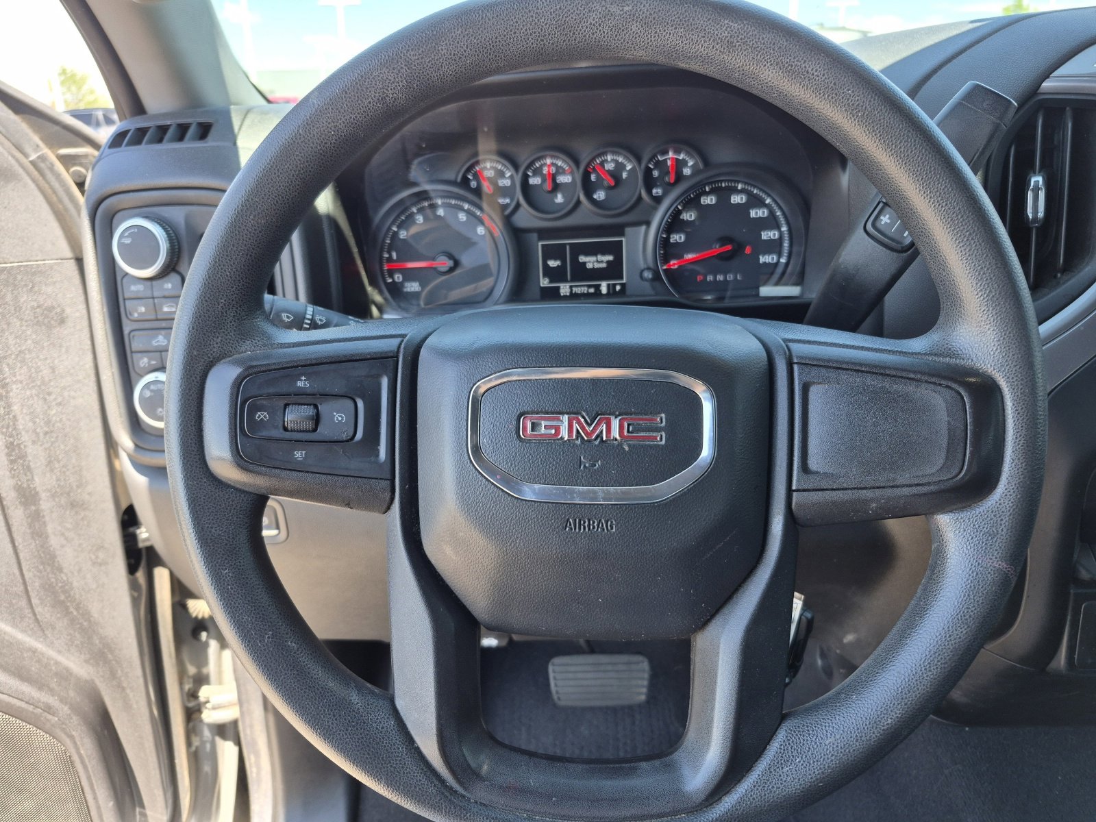 Used 2020 GMC Sierra 1500 4x4 Crew Cab w/ Sierra Value Package image 9