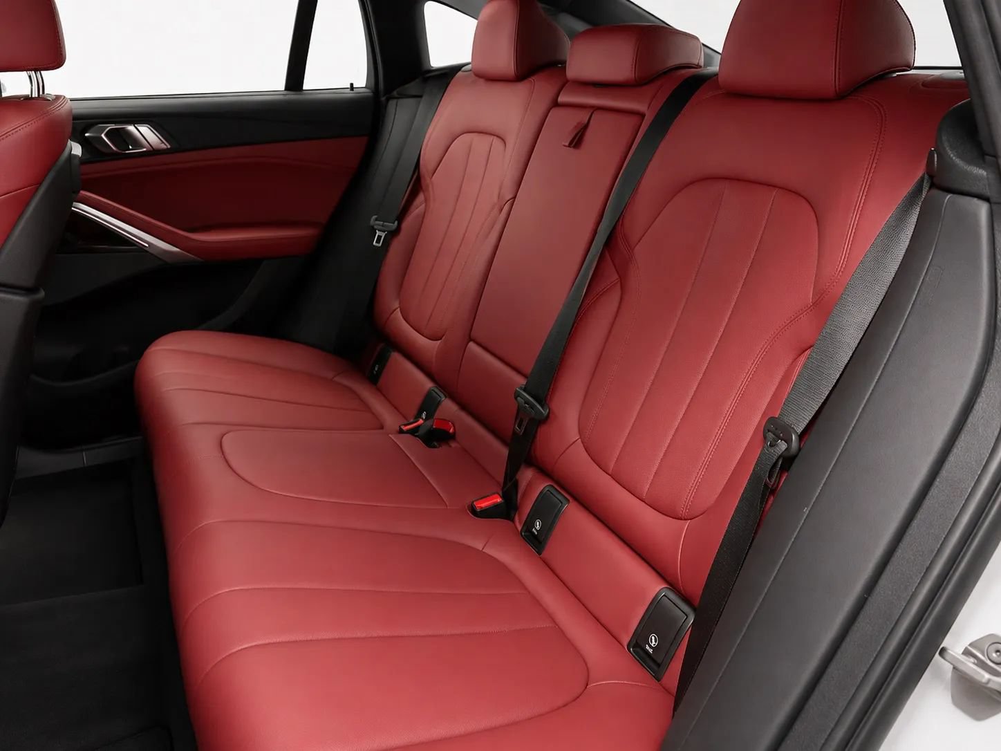 Used 2022 BMW X6 M50i w/ Executive Package AWD/4WD image 16