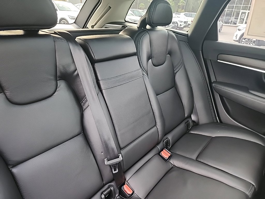 Used 2017 Volvo V90 T6 Cross Country AWD/4WD image 18