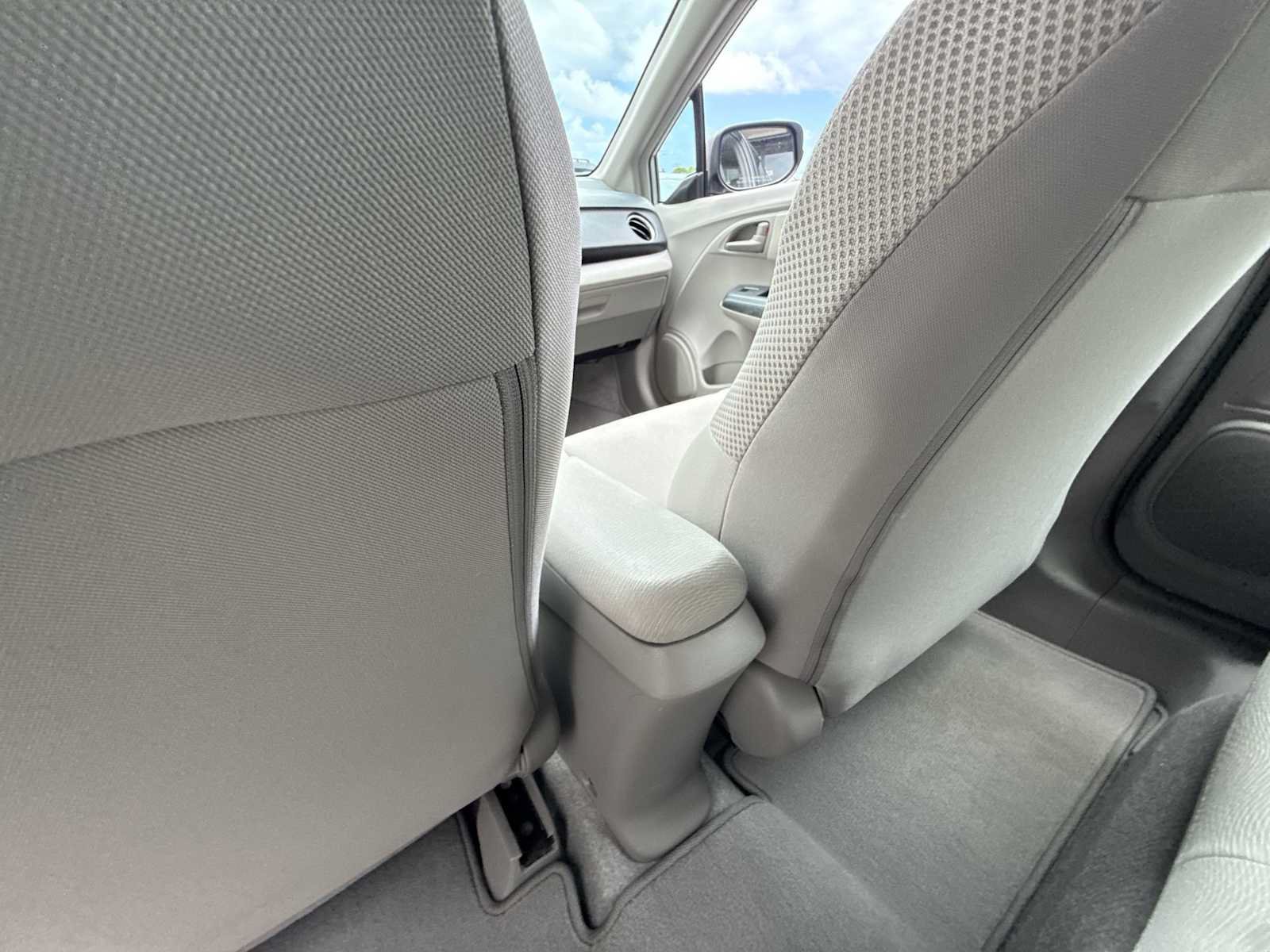 Used 2011 Honda Insight LX image 20