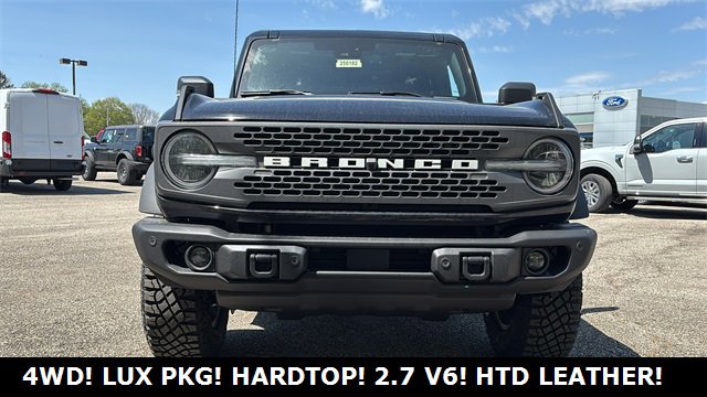 New 2025 Ford Bronco Badlands image 8