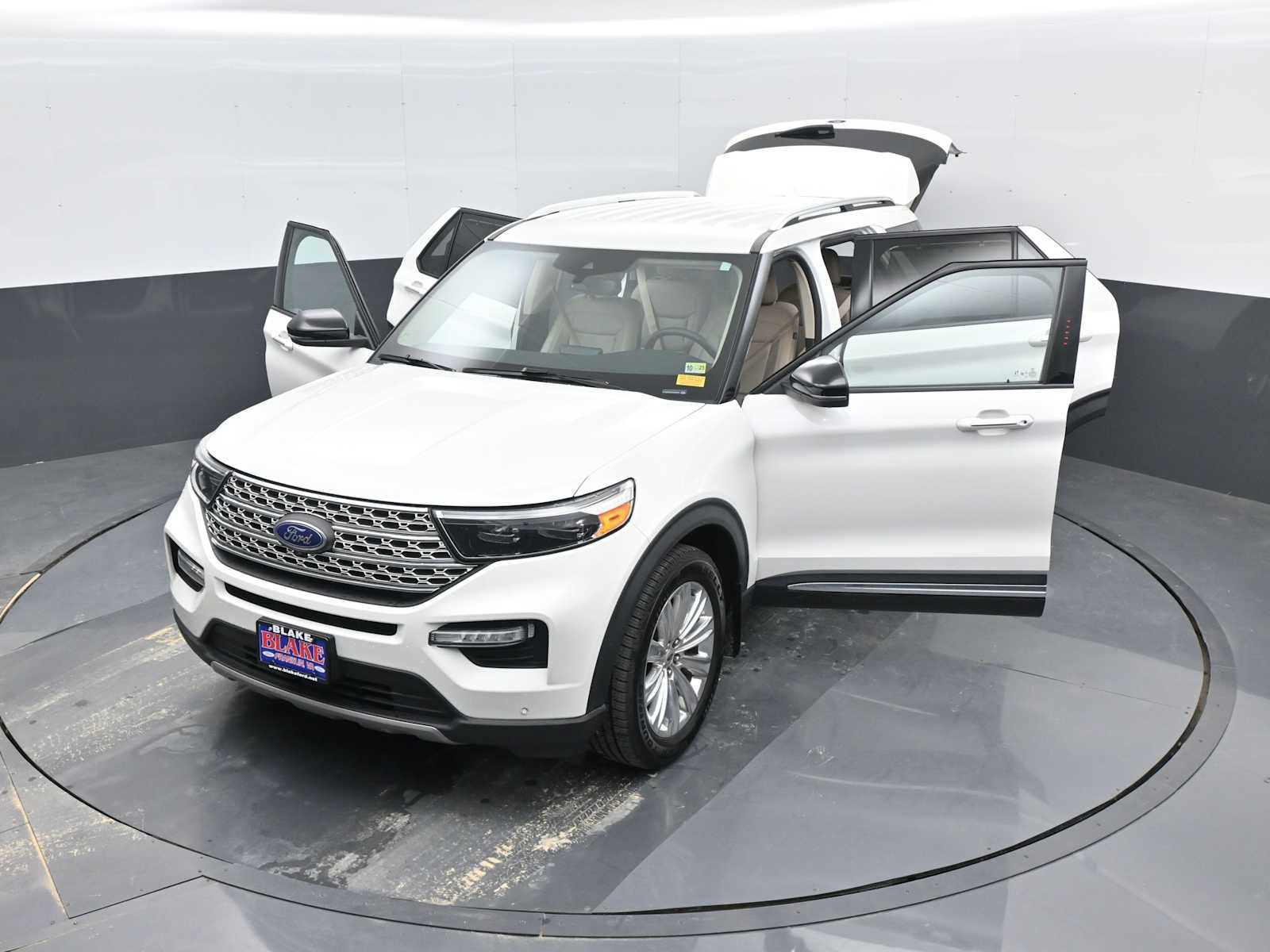Used 2020 Ford Explorer Limited w/ Class III Trailer Tow Package AWD/4WD image 37