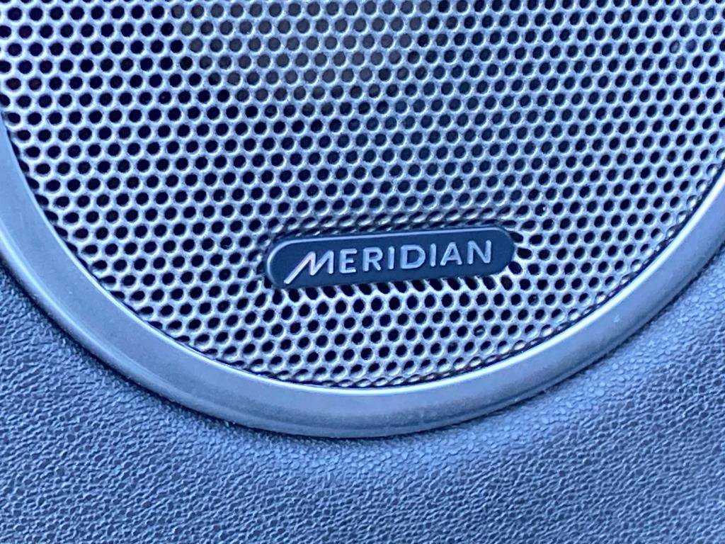 Used 2017 Land Rover Range Rover Evoque SE Premium image 16