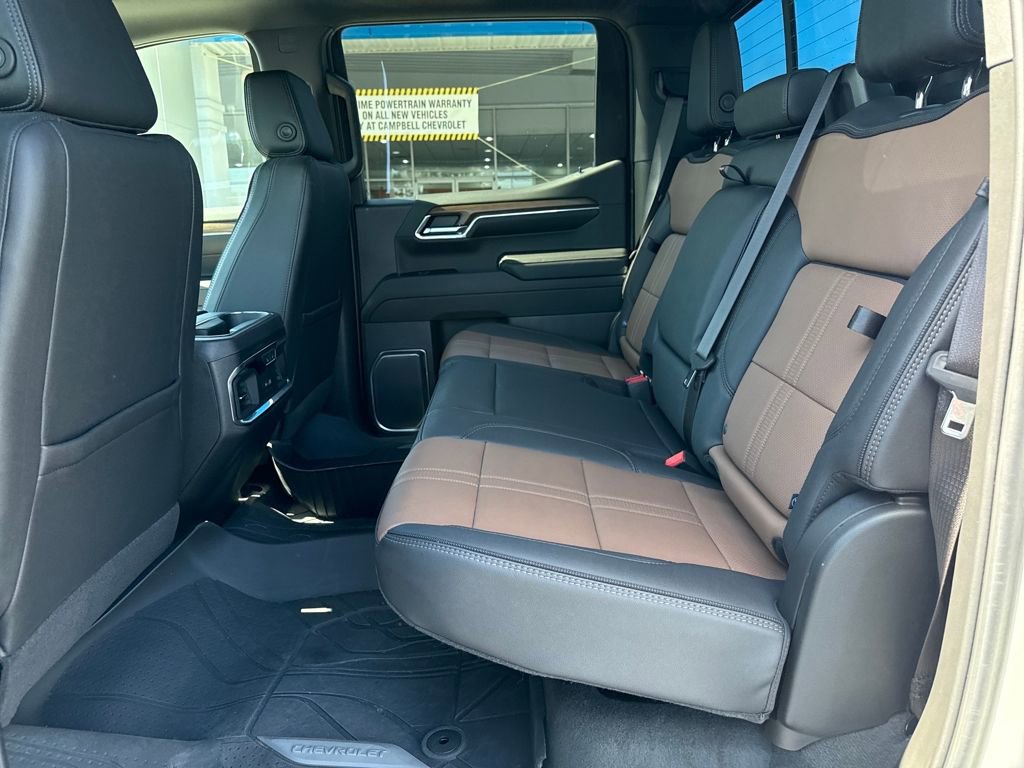 Used 2023 Chevrolet Silverado 1500 High Country w/ High Country Premium Package image 32