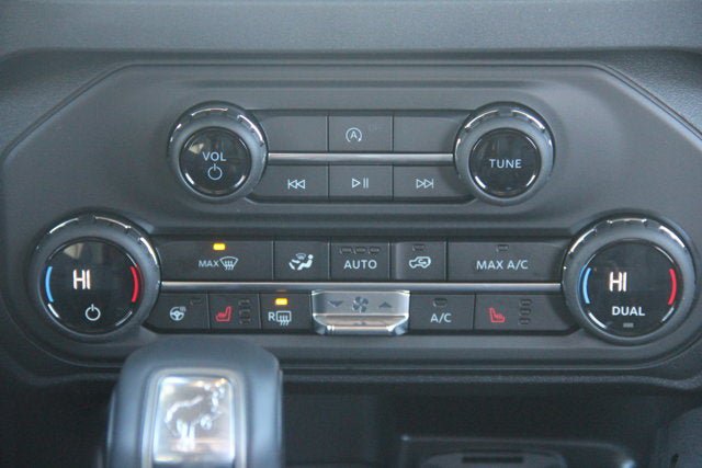 New 2026 Ford Bronco Outer Banks w/ Sasquatch Package AWD/4WD image 16