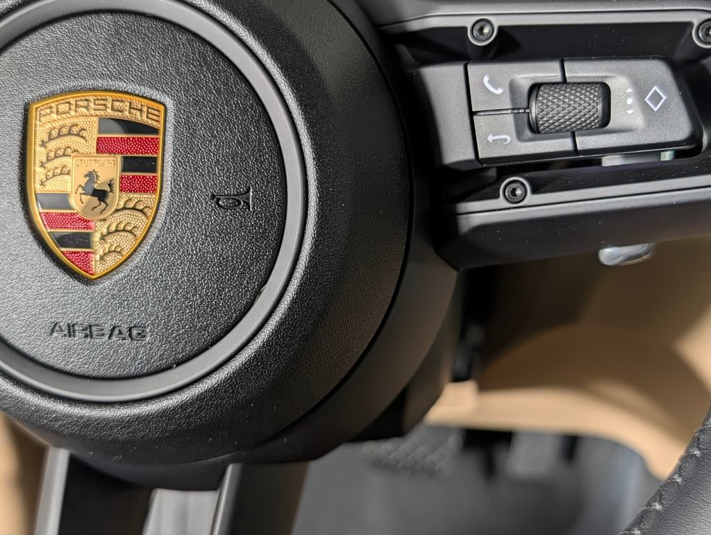 New 2026 Porsche Macan AWD/4WD image 38