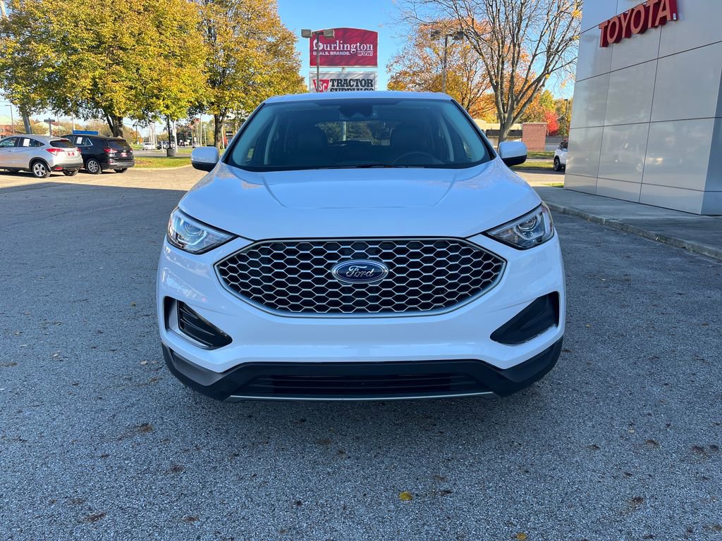 Used 2024 Ford Edge SEL image 9