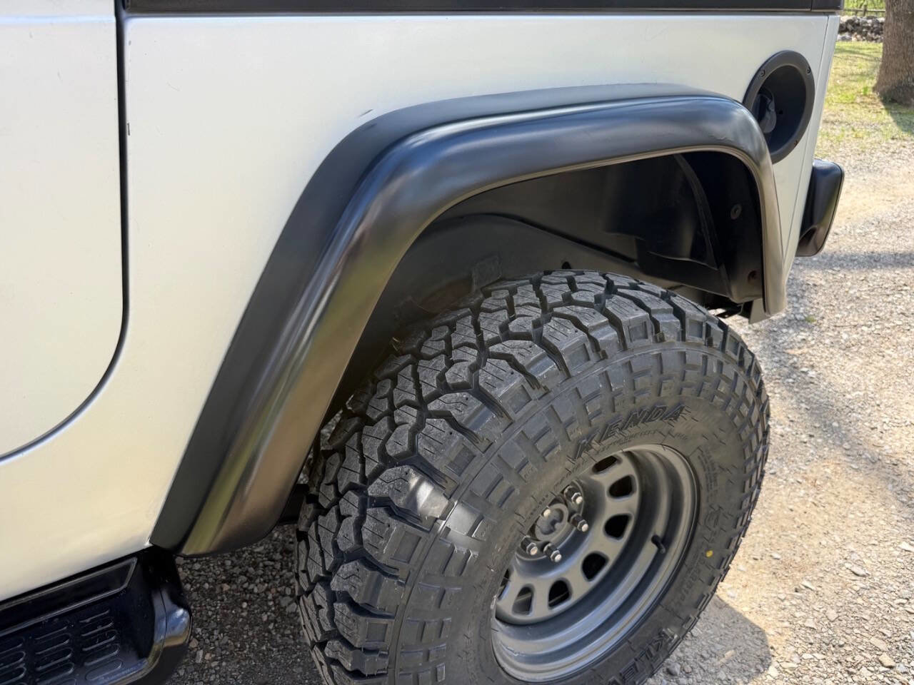 Used 2003 Jeep Wrangler SE image 21