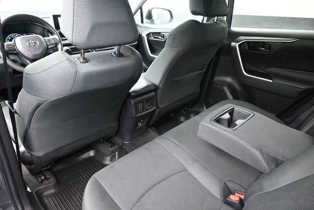 Used 2023 Toyota RAV4 LE AWD/4WD image 16