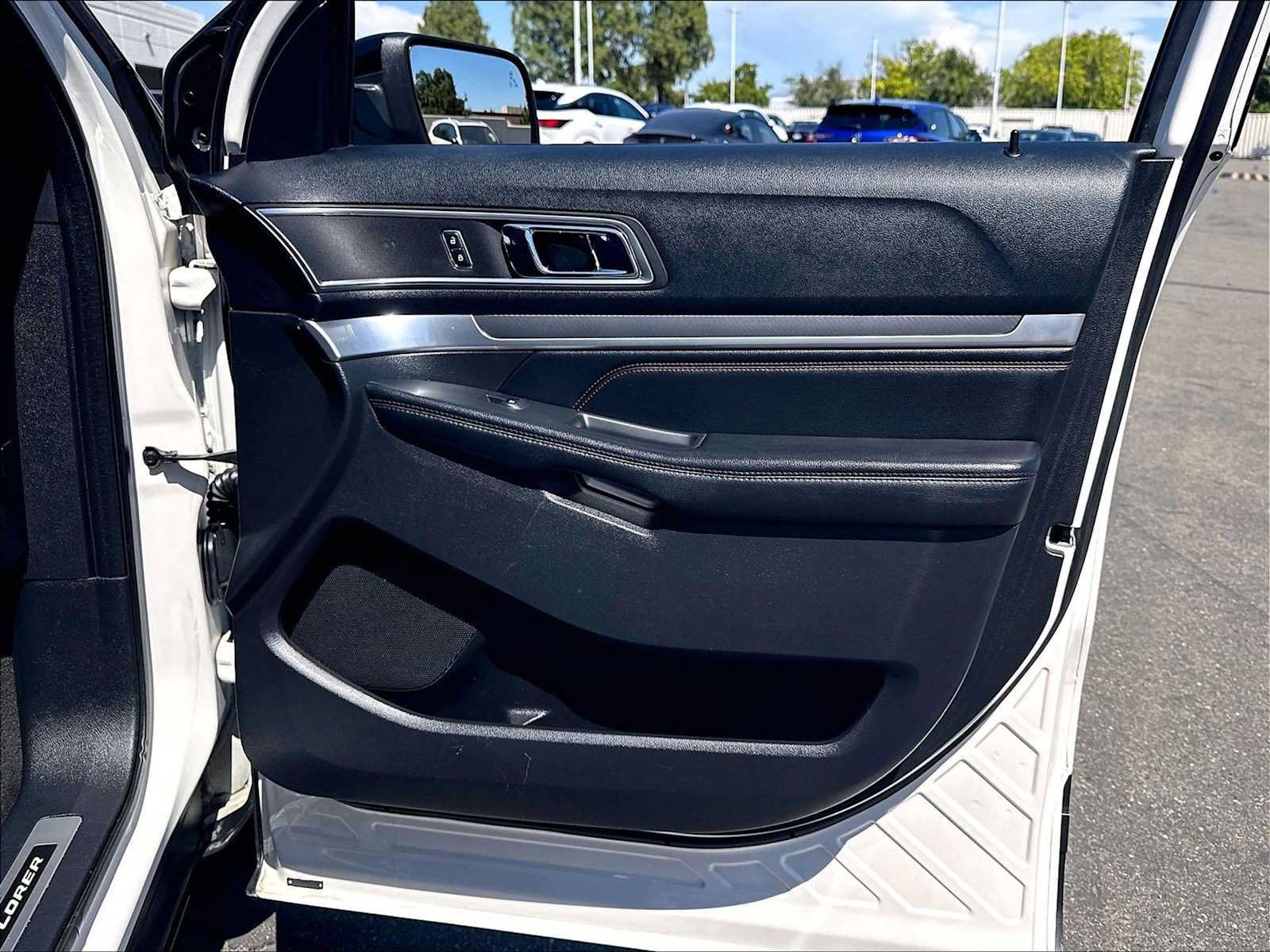 Used 2016 Ford Explorer Sport w/ Equipment Group 401A AWD/4WD image 26