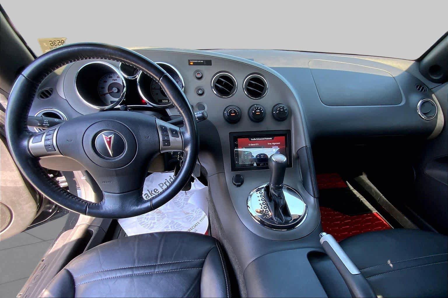 Used 2007 Pontiac Solstice Convertible w/ Premium Package RWD image 13
