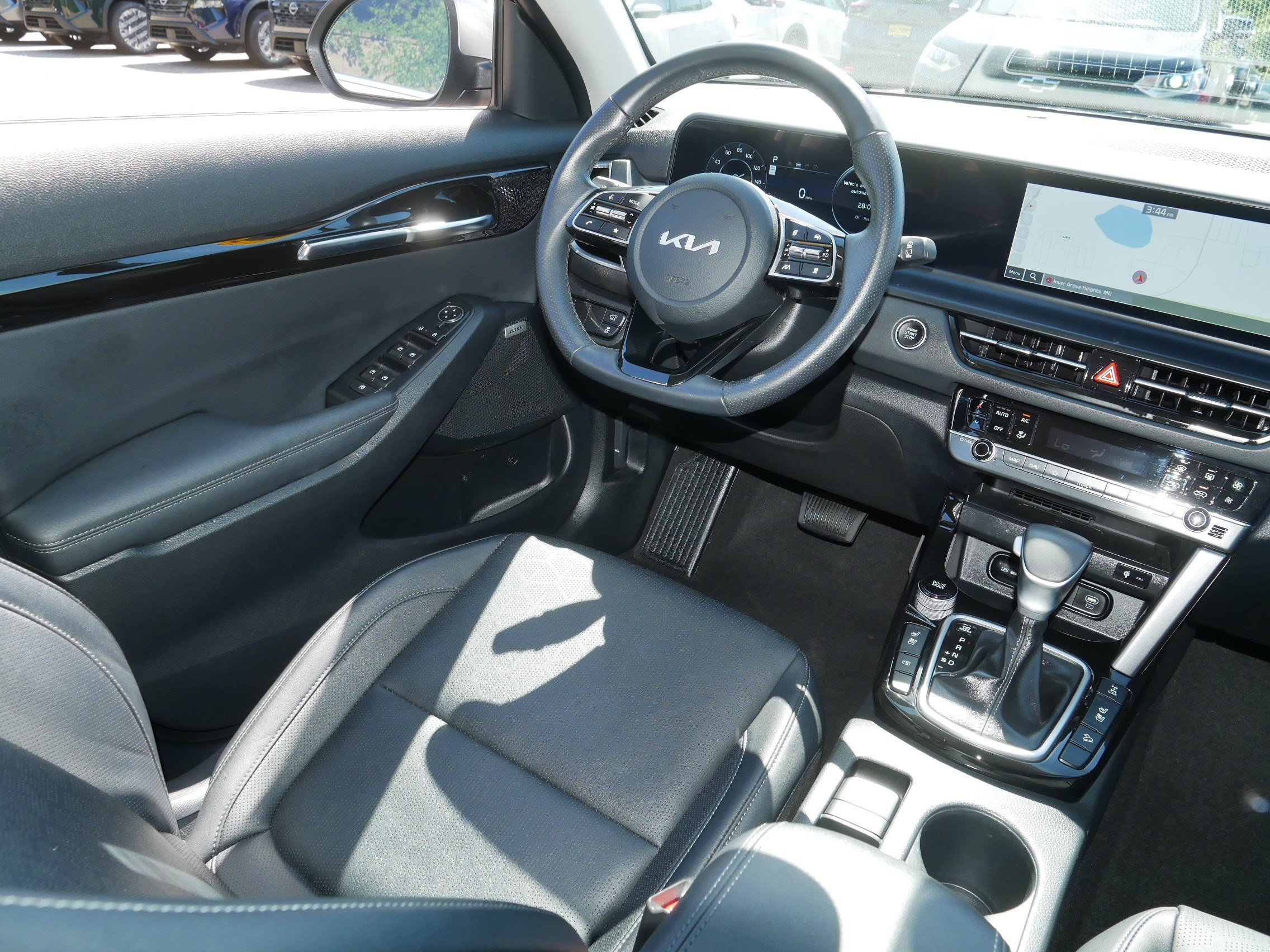Certified 2024 Kia Seltos SX w/ SX Sunroof Package AWD/4WD image 9
