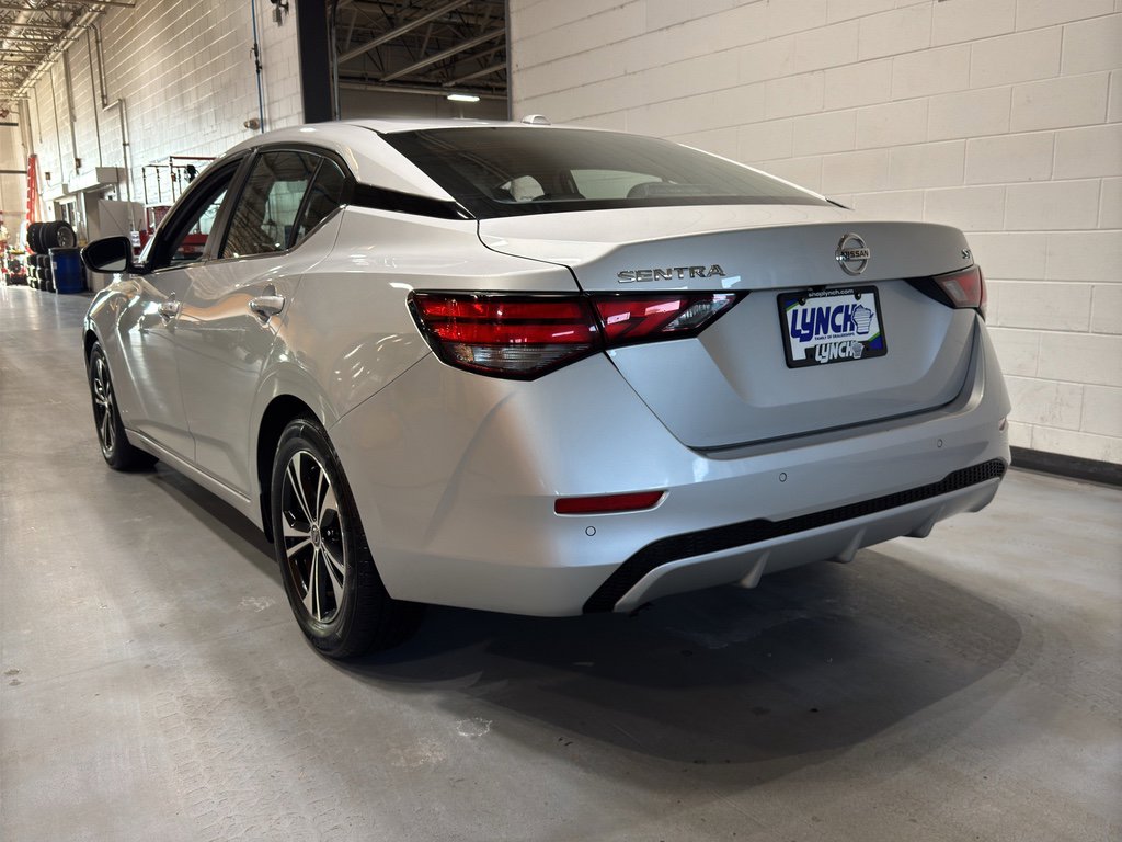 Used 2023 Nissan Sentra SV image 3