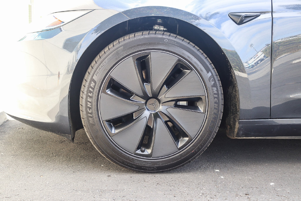Used 2026 Tesla Model 3 RWD image 9