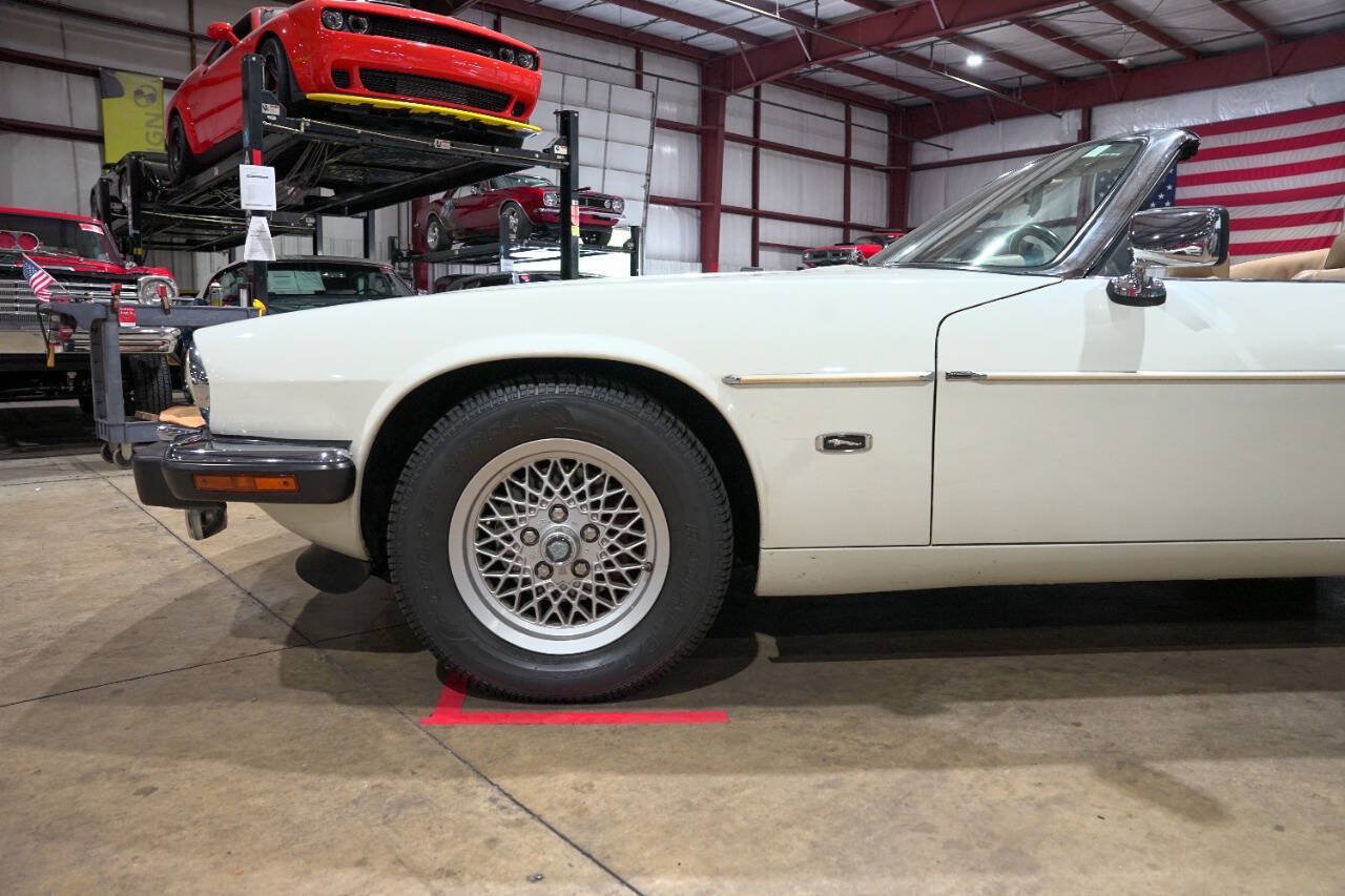 Used 1992 Jaguar XJS V12 Convertible RWD image 3