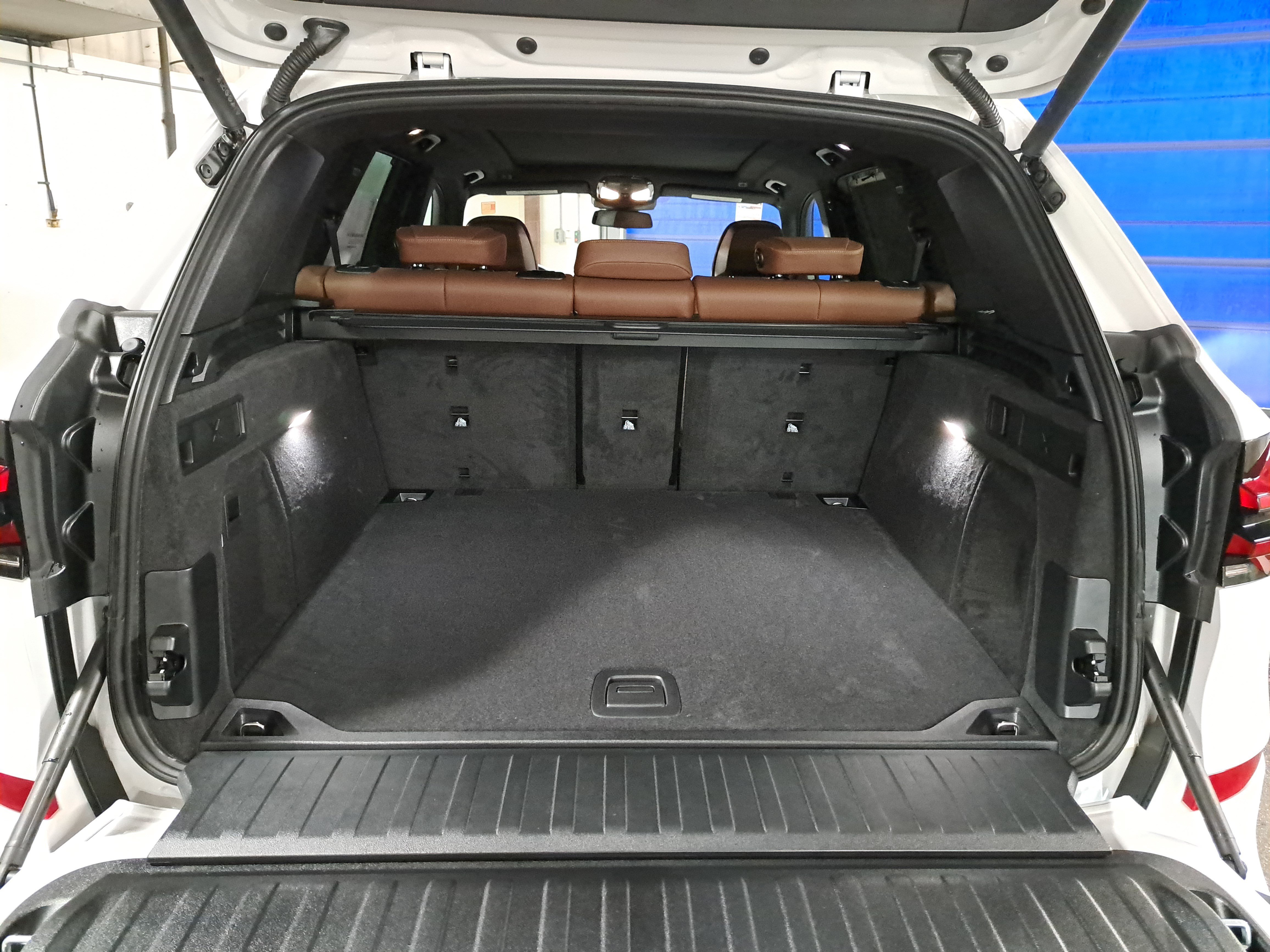 New 2026 BMW X5 M60i AWD/4WD image 13