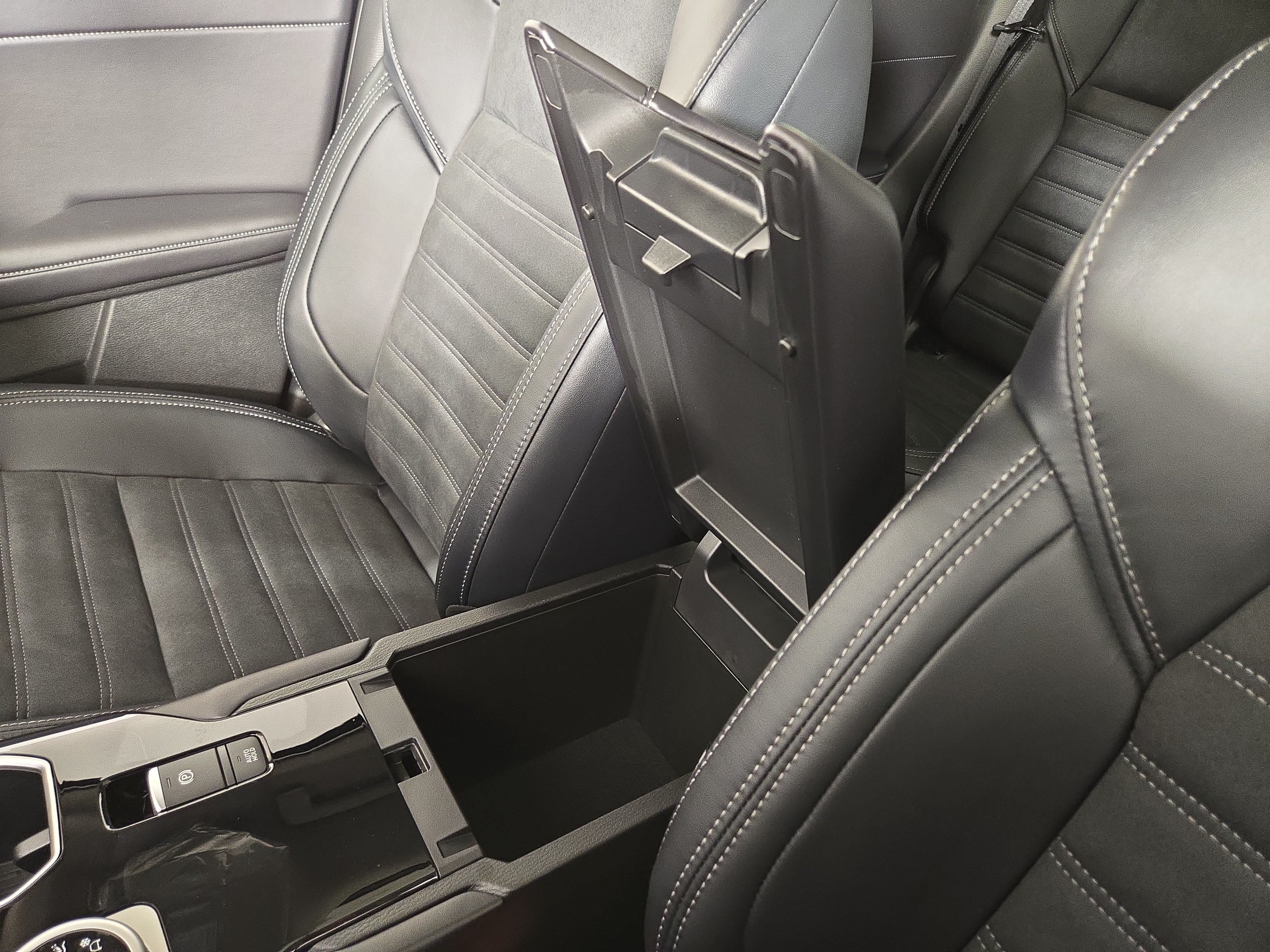 New 2026 Mitsubishi Outlander SE AWD/4WD image 29