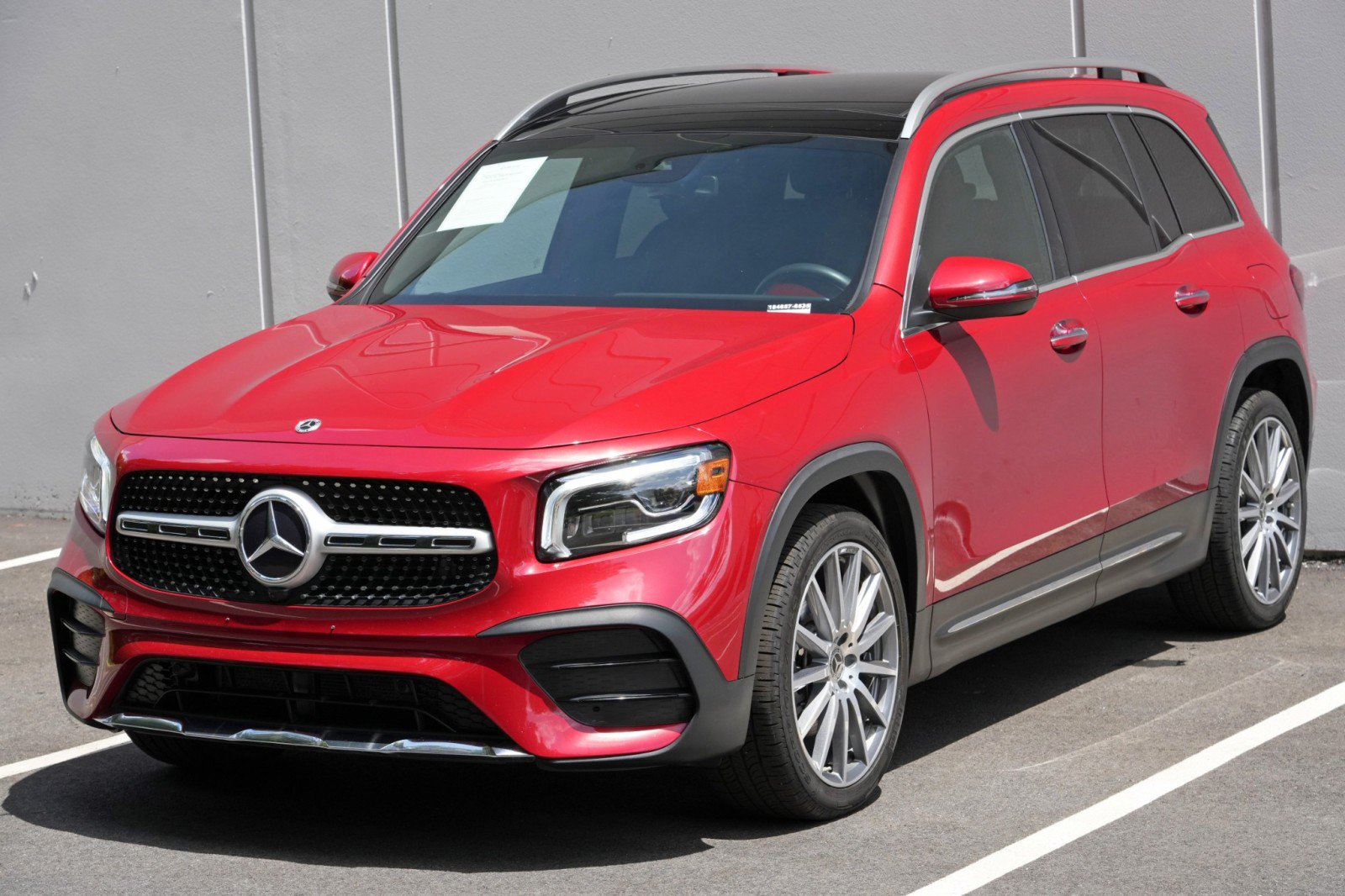 Used 2022 Mercedes-Benz GLB 250 w/ AMG Line image 52
