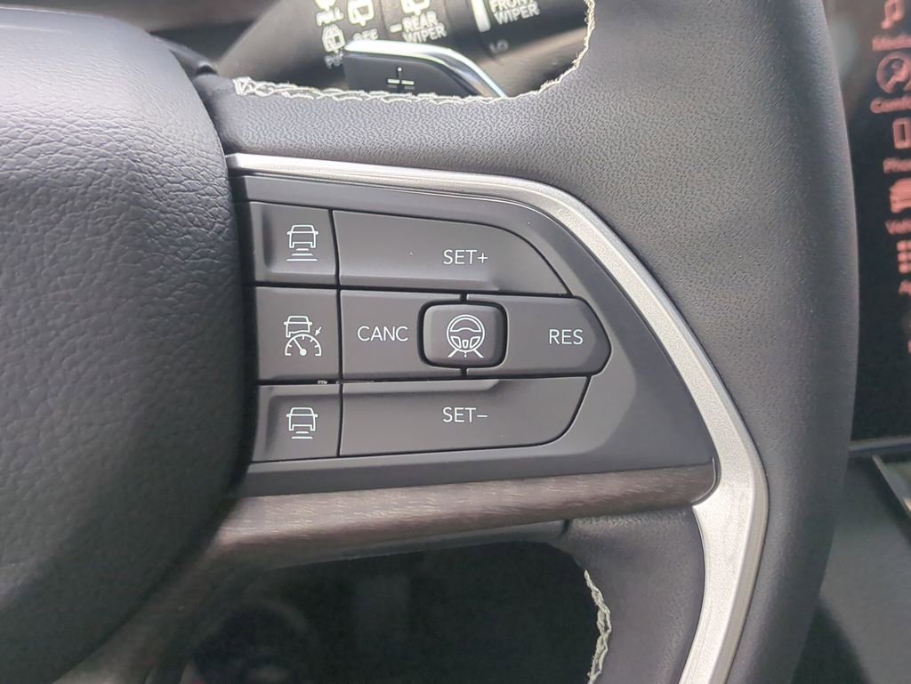 New 2026 Jeep Grand Cherokee L Limited AWD/4WD image 28