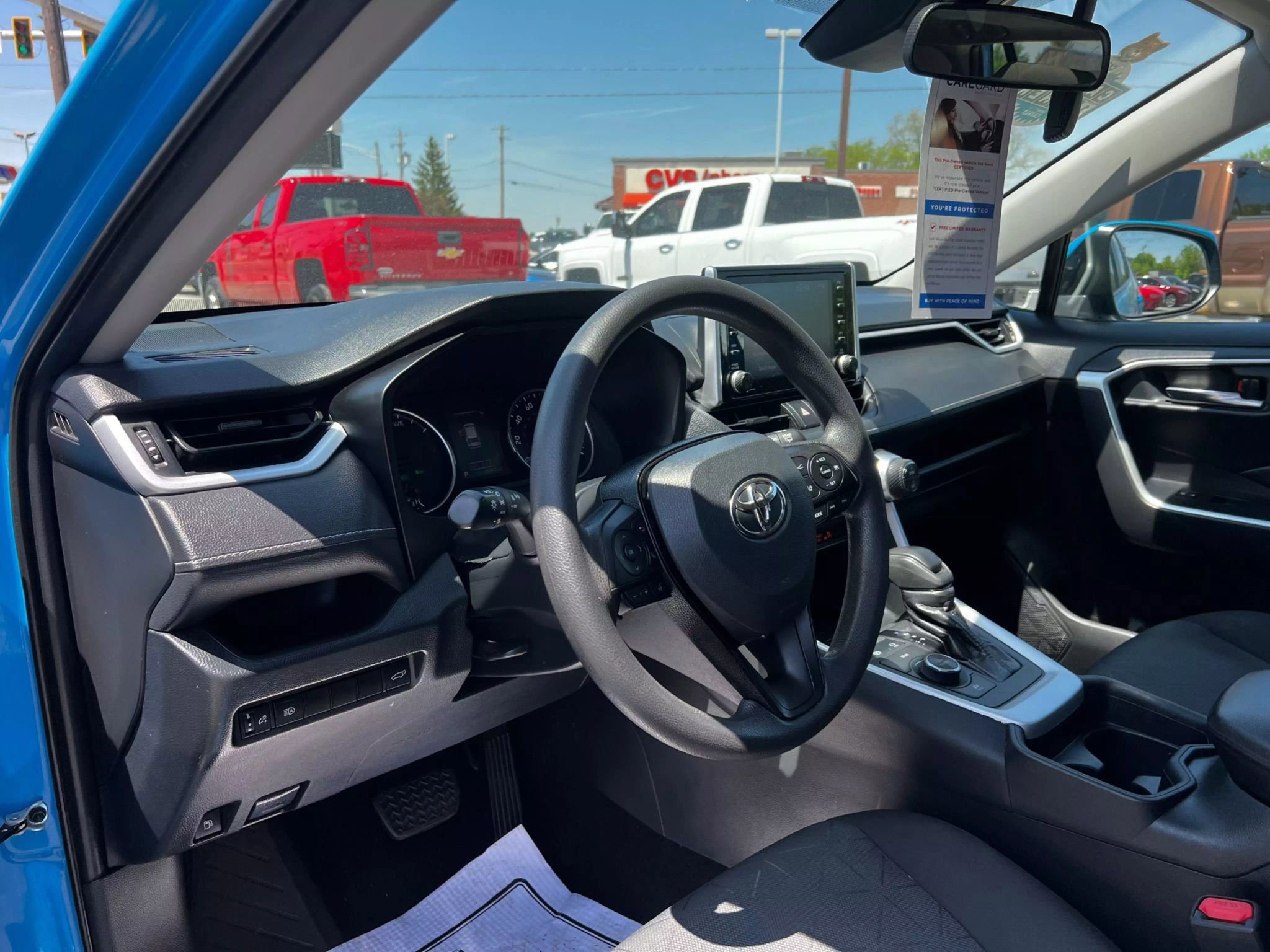 Used 2020 Toyota RAV4 XLE w/ Convenience Package image 13