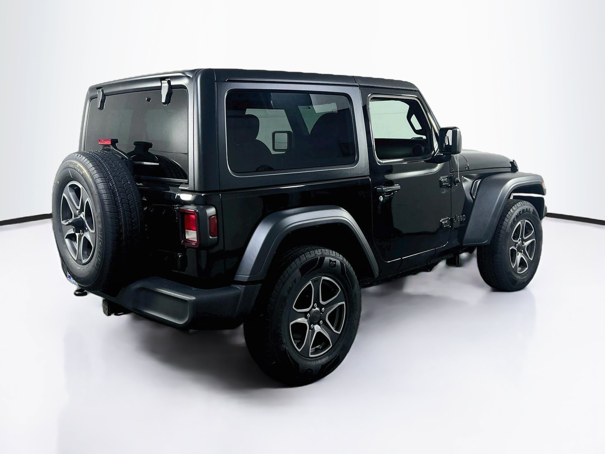Used 2023 Jeep Wrangler Sport AWD/4WD image 5