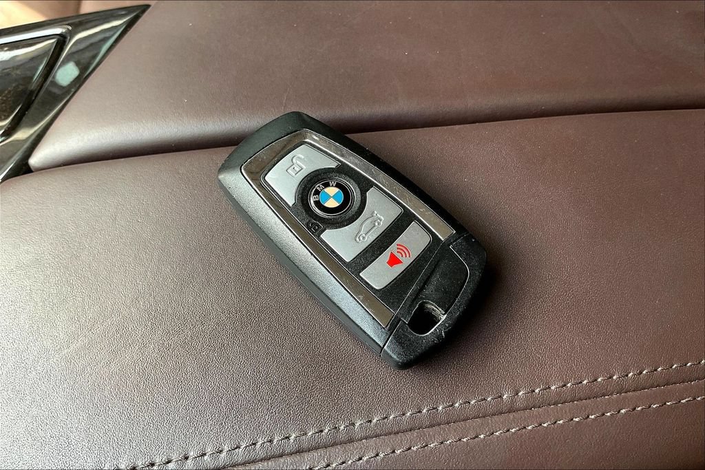 Used 2015 BMW 535i Sedan RWD image 35