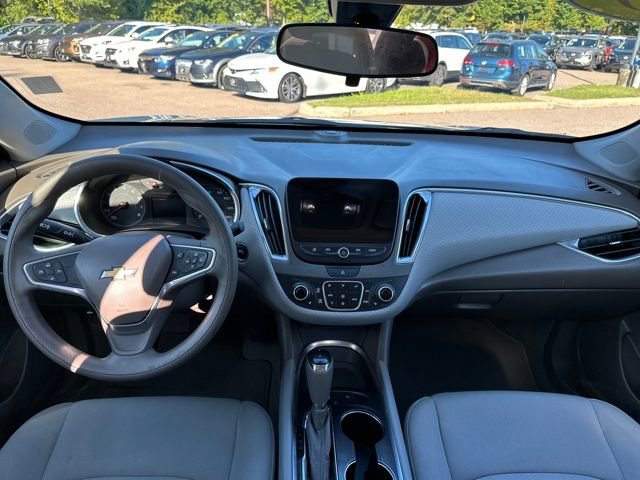 Used 2019 Chevrolet Malibu LT w/ Driver Confidence Package image 10
