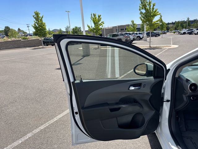 Used 2016 Chevrolet Sonic LT w/ Driver Confidence Package FWD image 11