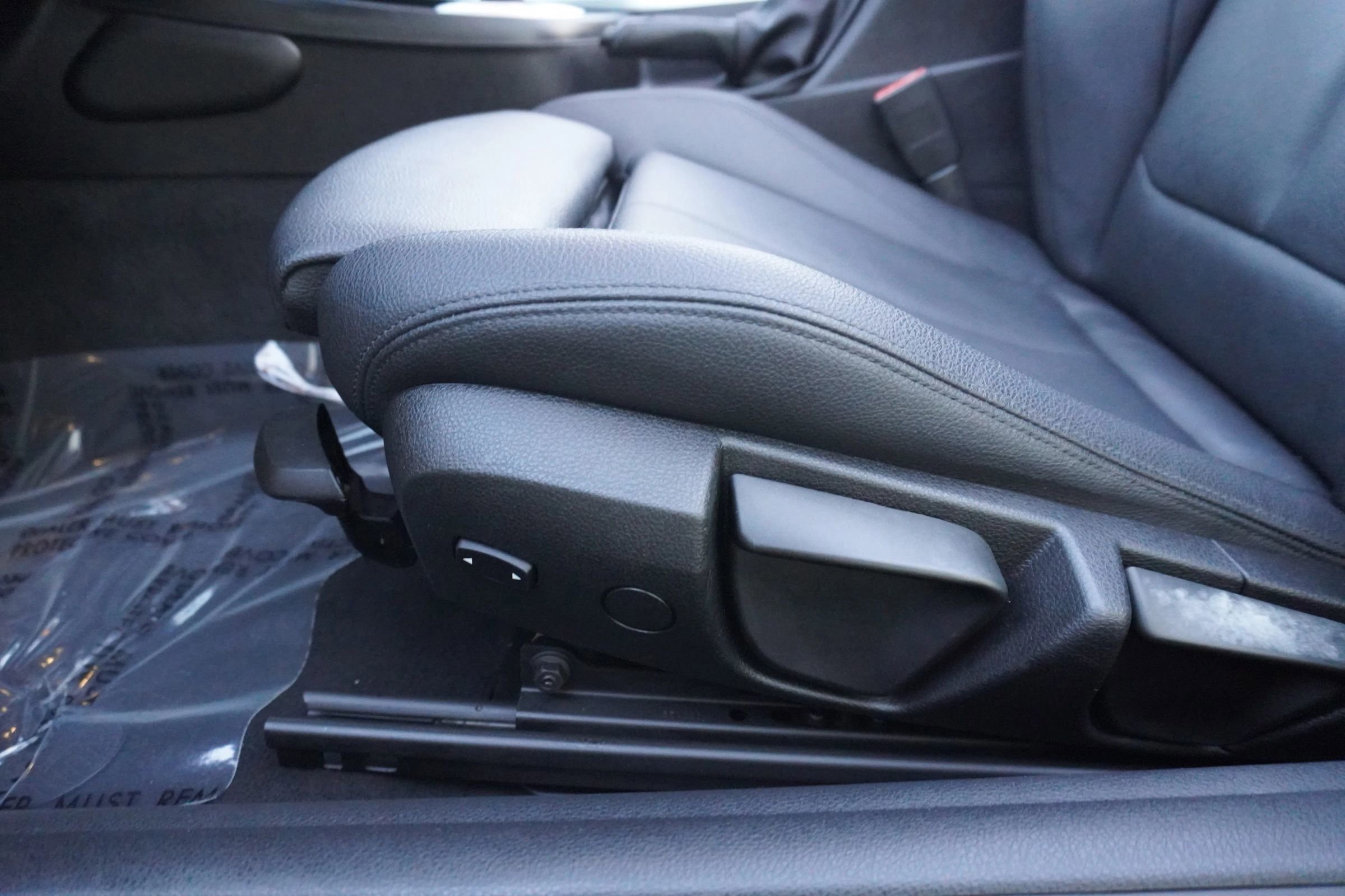 Used 2016 BMW 228i Convertible image 26