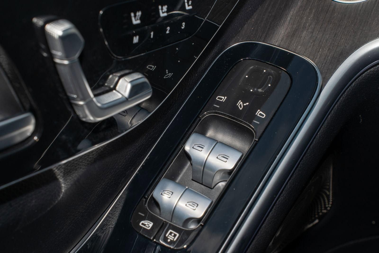 Used 2022 Mercedes-Benz S 500 S 500 w/ AMG Line Package image 27