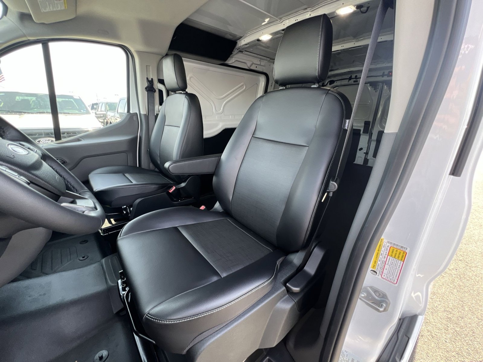 New 2025 Ford Transit 150 Low Roof image 21