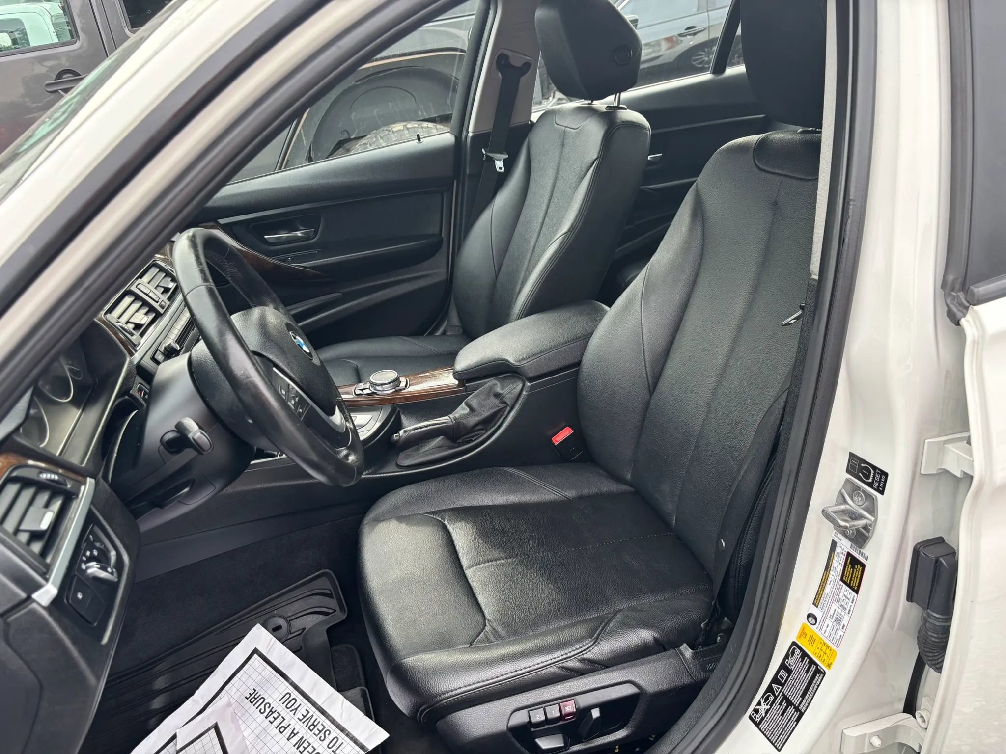 Used 2015 BMW 328i xDrive Sedan AWD/4WD image 14