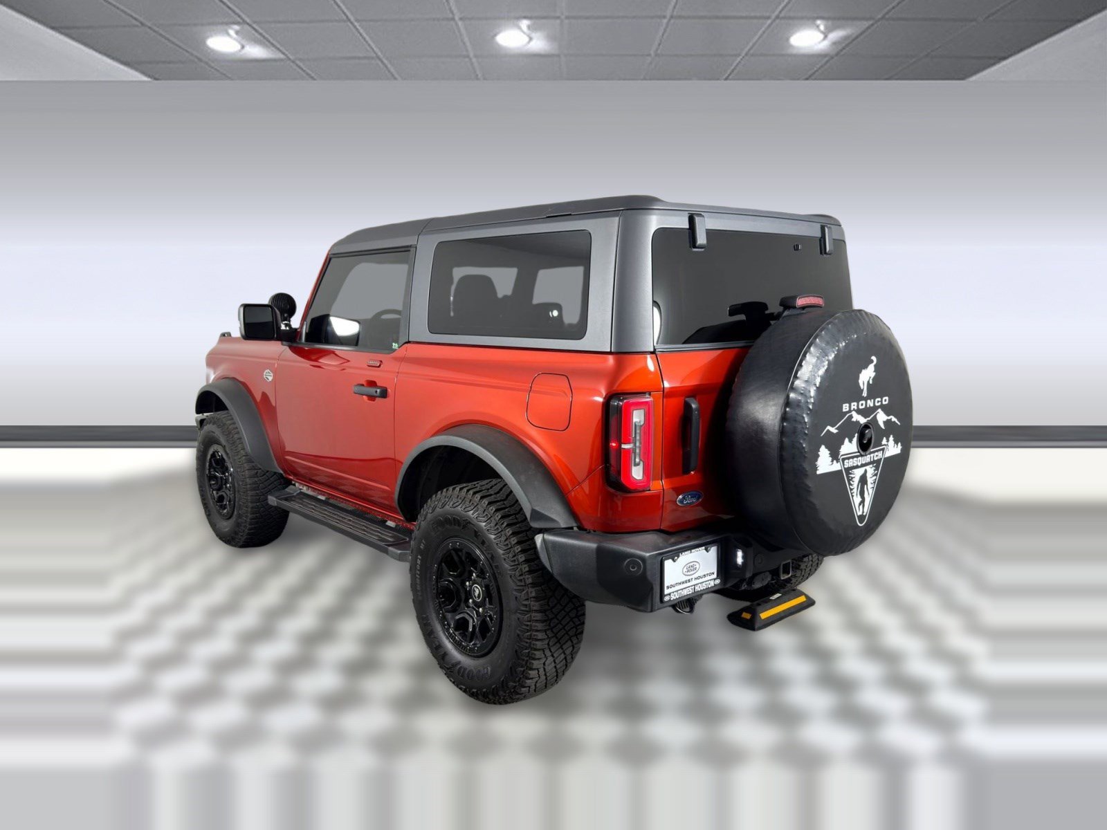 Used 2022 Ford Bronco Wildtrak image 3